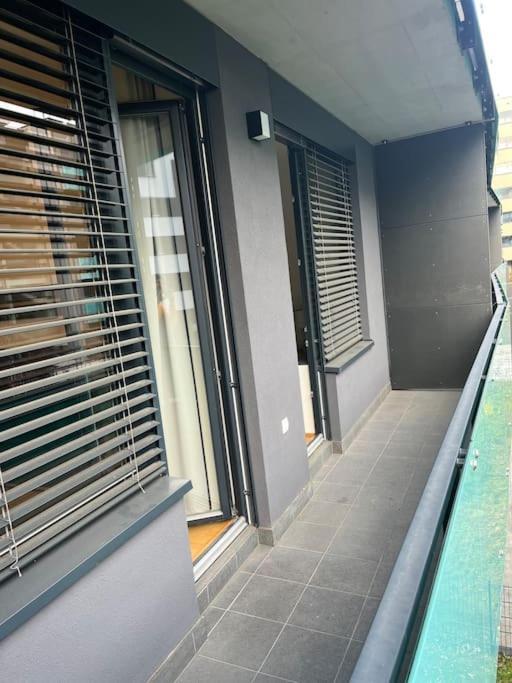 Apartman Holesovice,Balkon,Garaz Praga Exterior foto